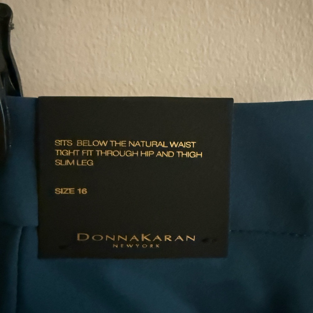 NWT Donna Karan Teal Cropped Pants - Picture 3 of 4